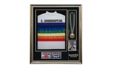 กรอบรูปโชว์เสื้อนักกีฬาเปตองทีมชาติไทย พร้อมเหรียญรางวัล